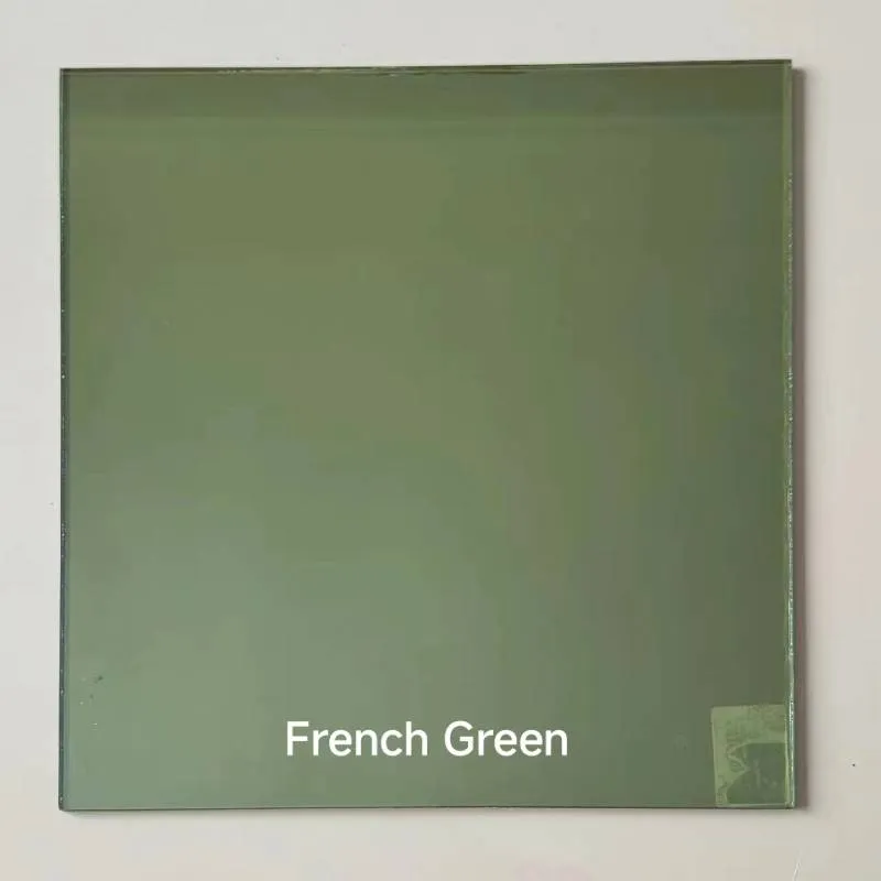 Reflective Glass: Smart Style with Modern Functionality